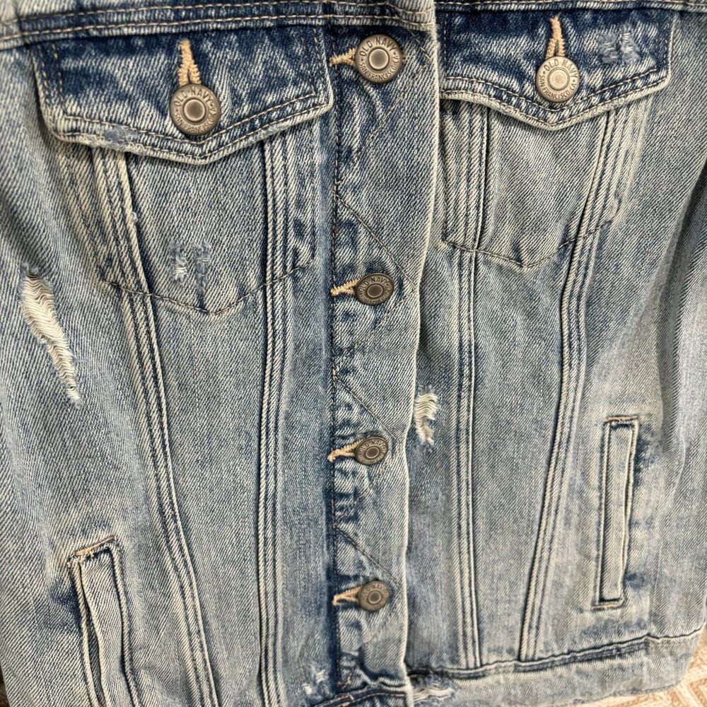Old Navy Women's Distressed Denim Jean Jacket Size XS - Picture 2 of 7